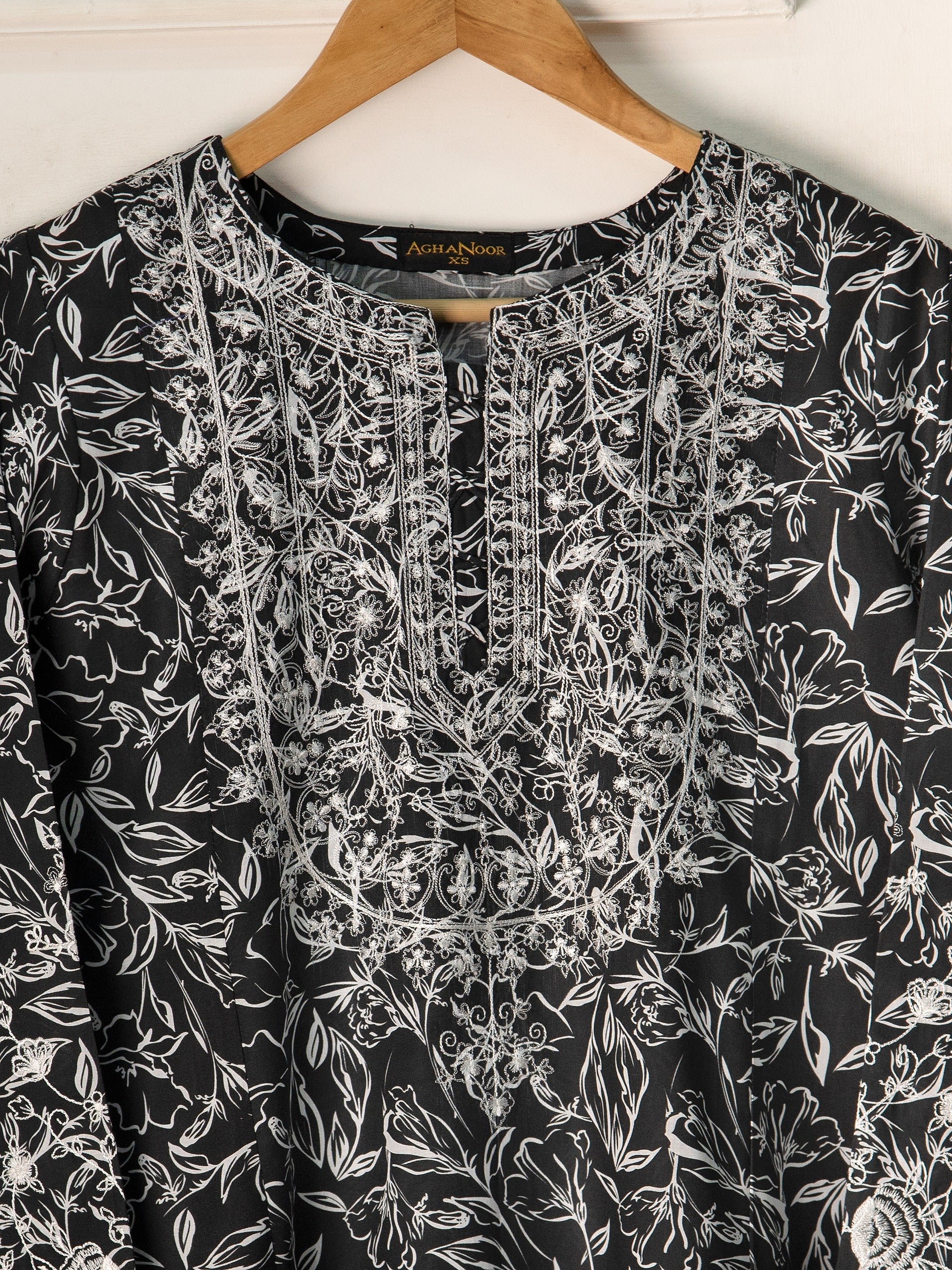 Agha Noor Black Embroidered Cambric 2-Piece (Shirt + Trouser)