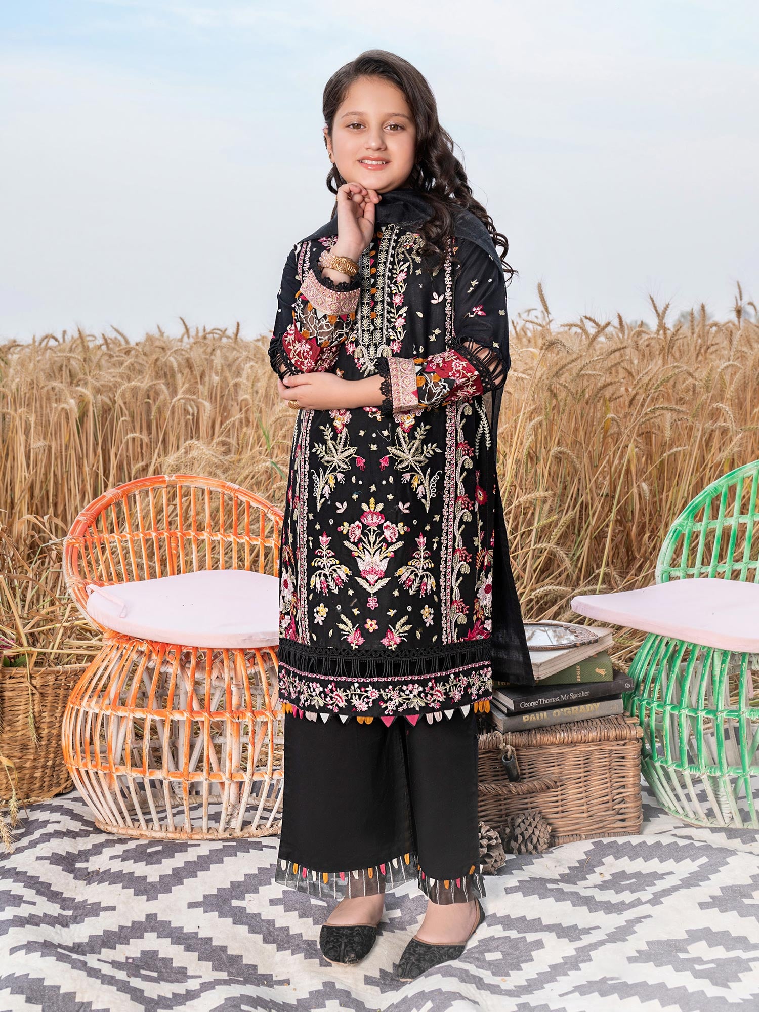 Ally's Kids Black Embroidered Chikankari Suit (AL-1031)