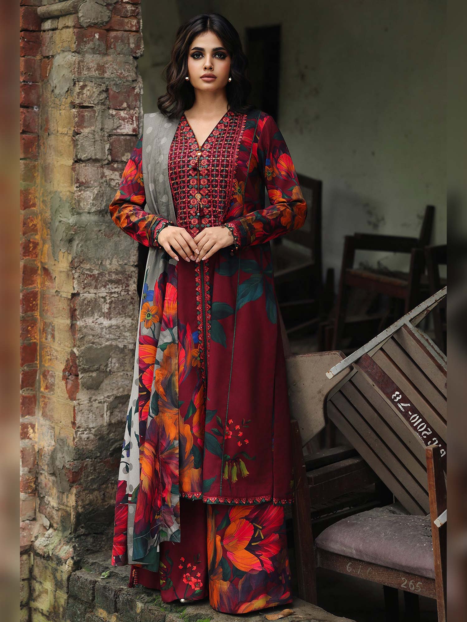 Charizma "Aniq" Unstitched Embroidered Linen 3-Piece Suit (ANW6-18)