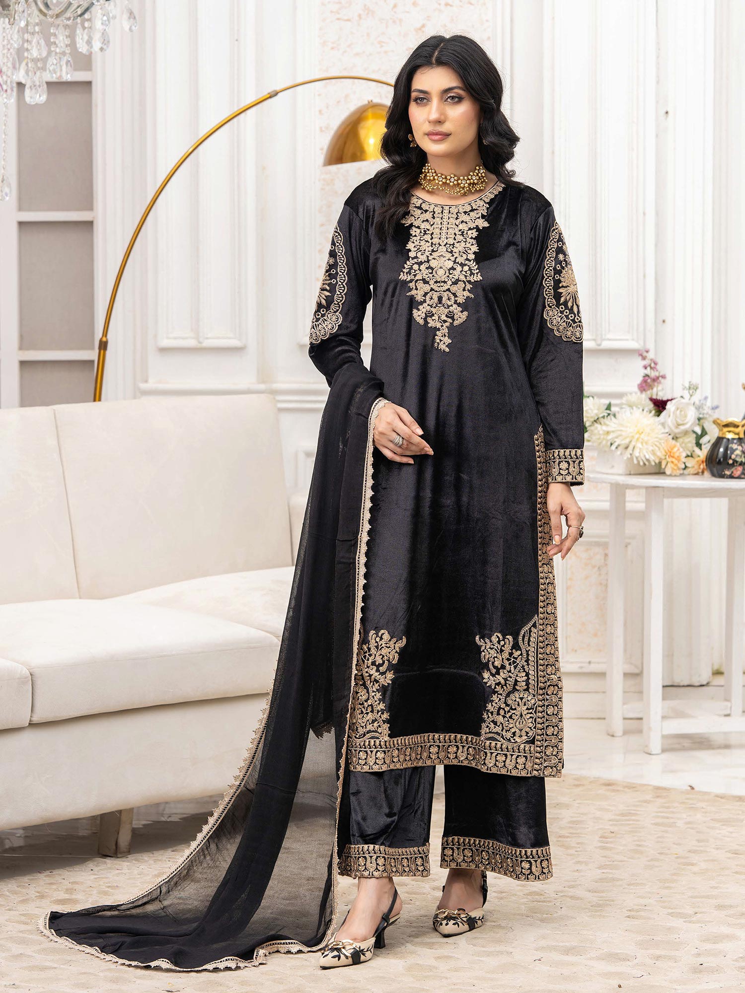 Rangz "Afreen" Velvet Embroidered 3-Piece Suit - Black