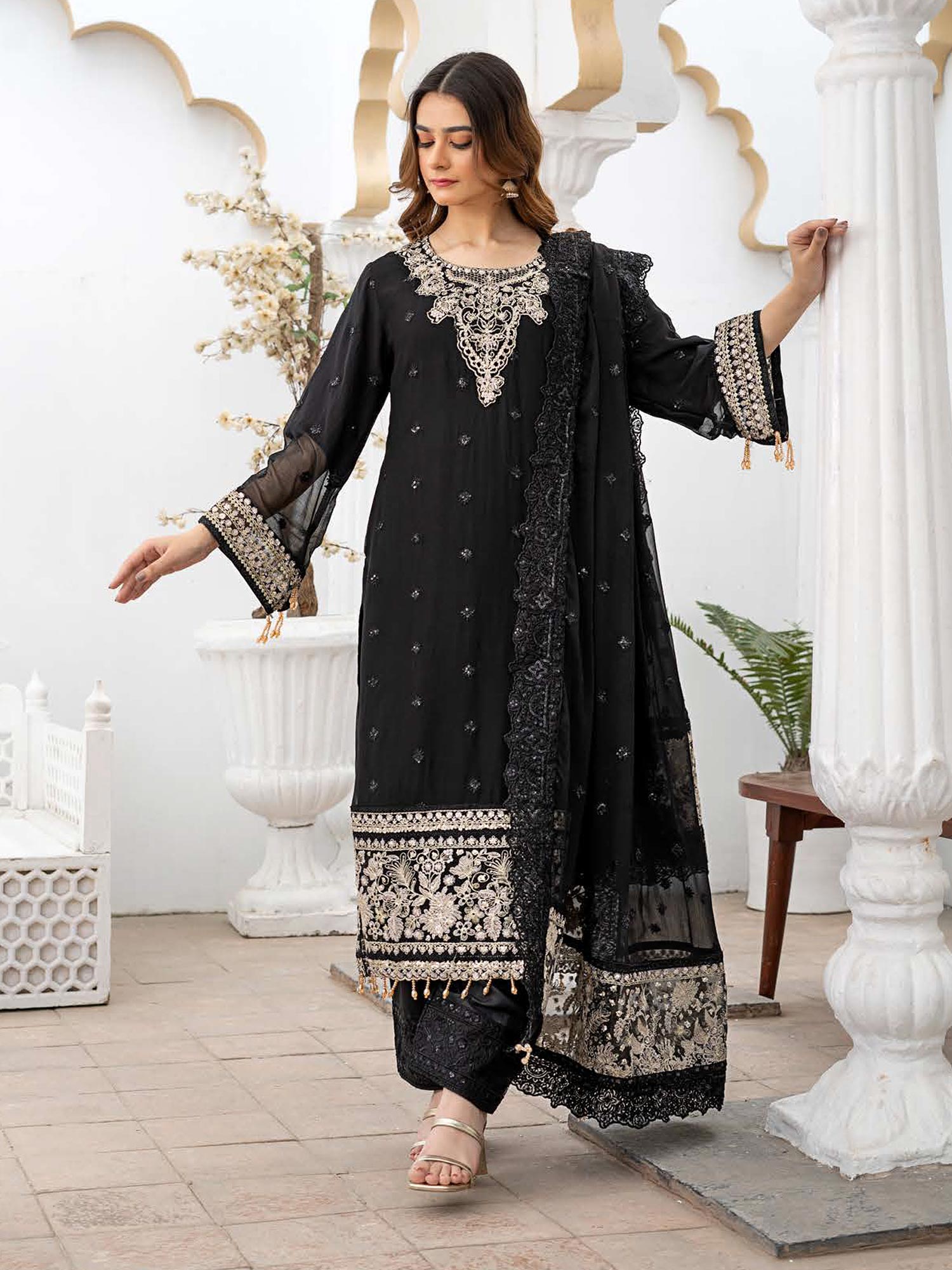 Rangz Luxury Embroidered Chiffon Suit - Black