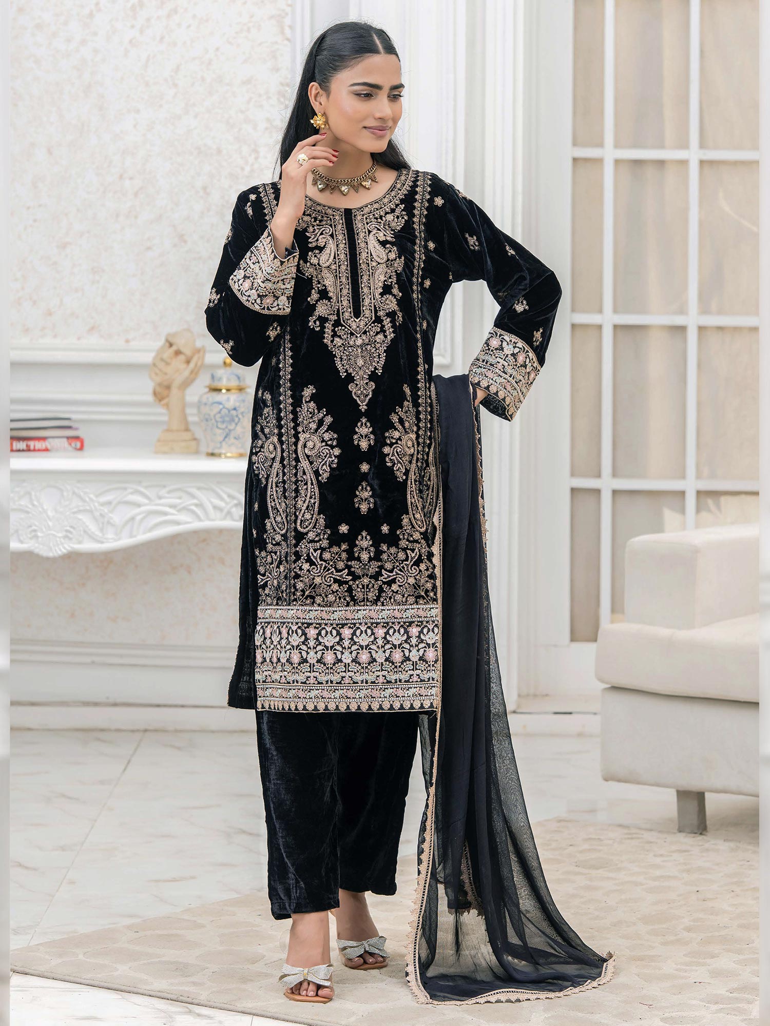 Rangz Lux Velvet Embroidered 3-Piece Suit - Black