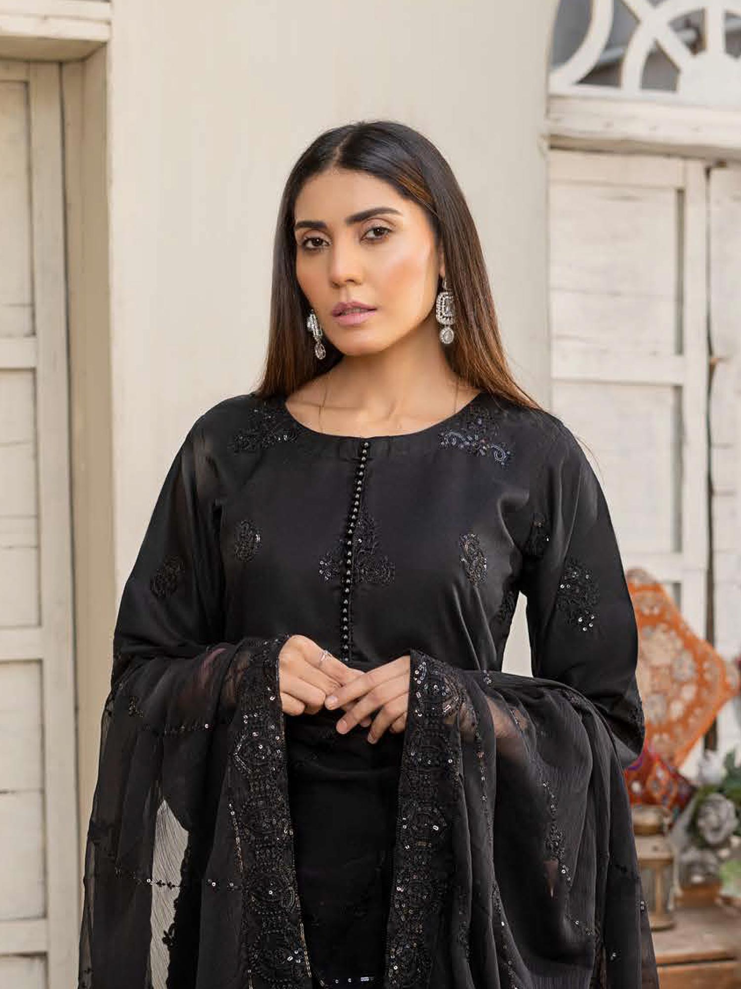 Rangz "Chantelle" Embroidered Linen 3pc Suit - Black