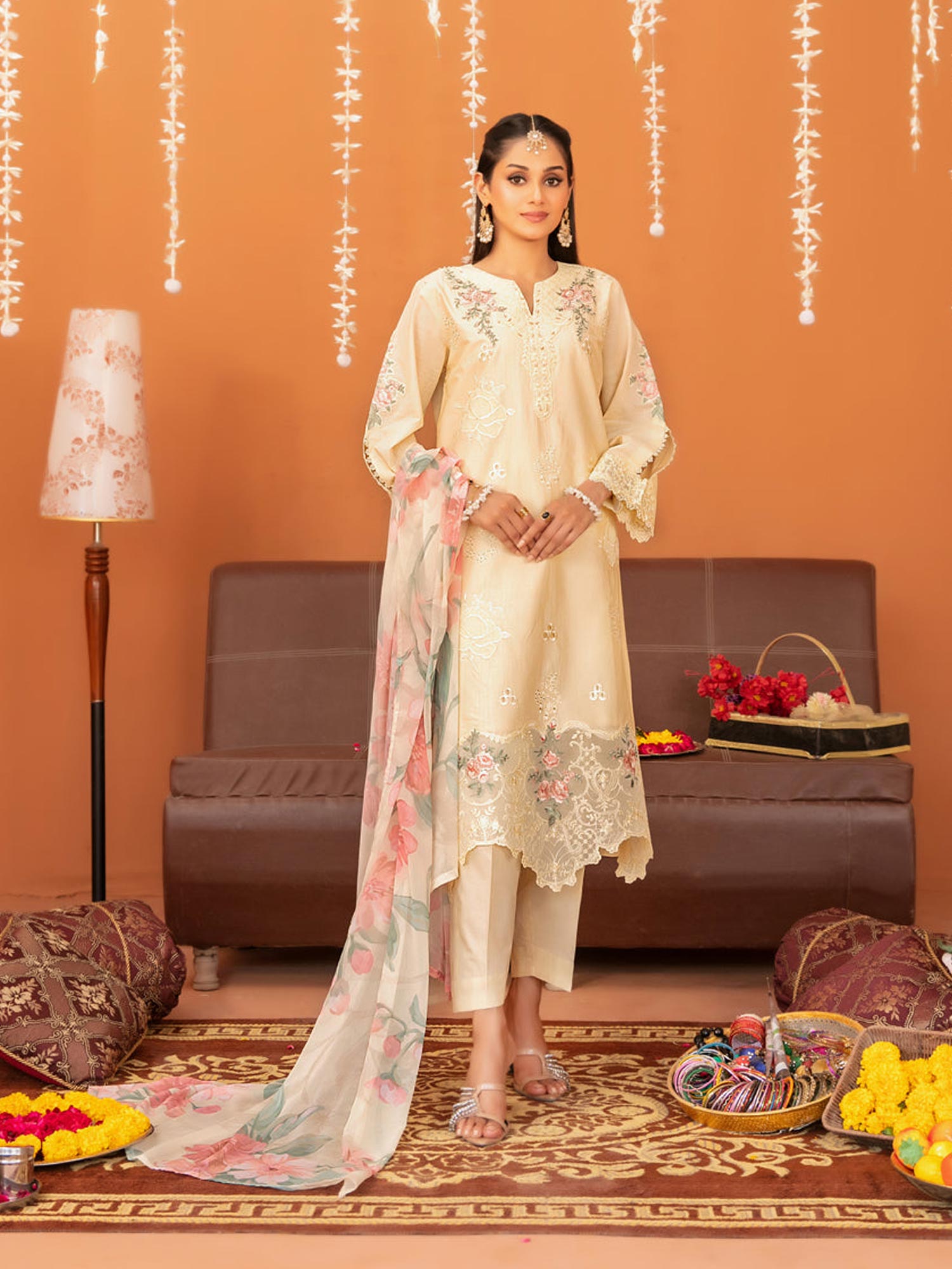 Tawakkal "Chaashni" Embroidered Lawn Suit (D3135) - Pastel Yellow