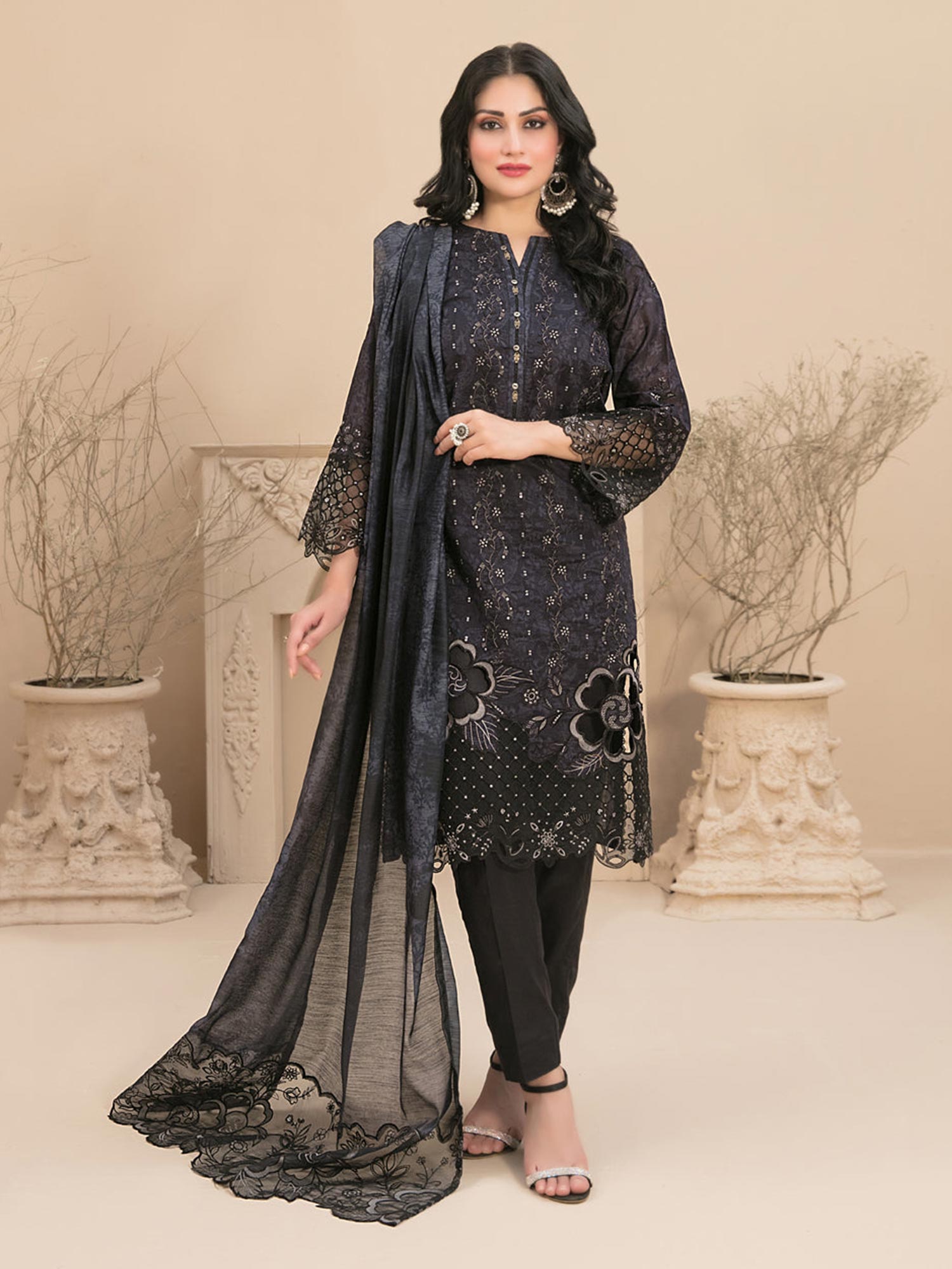 Tawakkal "Sarai" Embroidered Lawn Suit (D3189) - Black