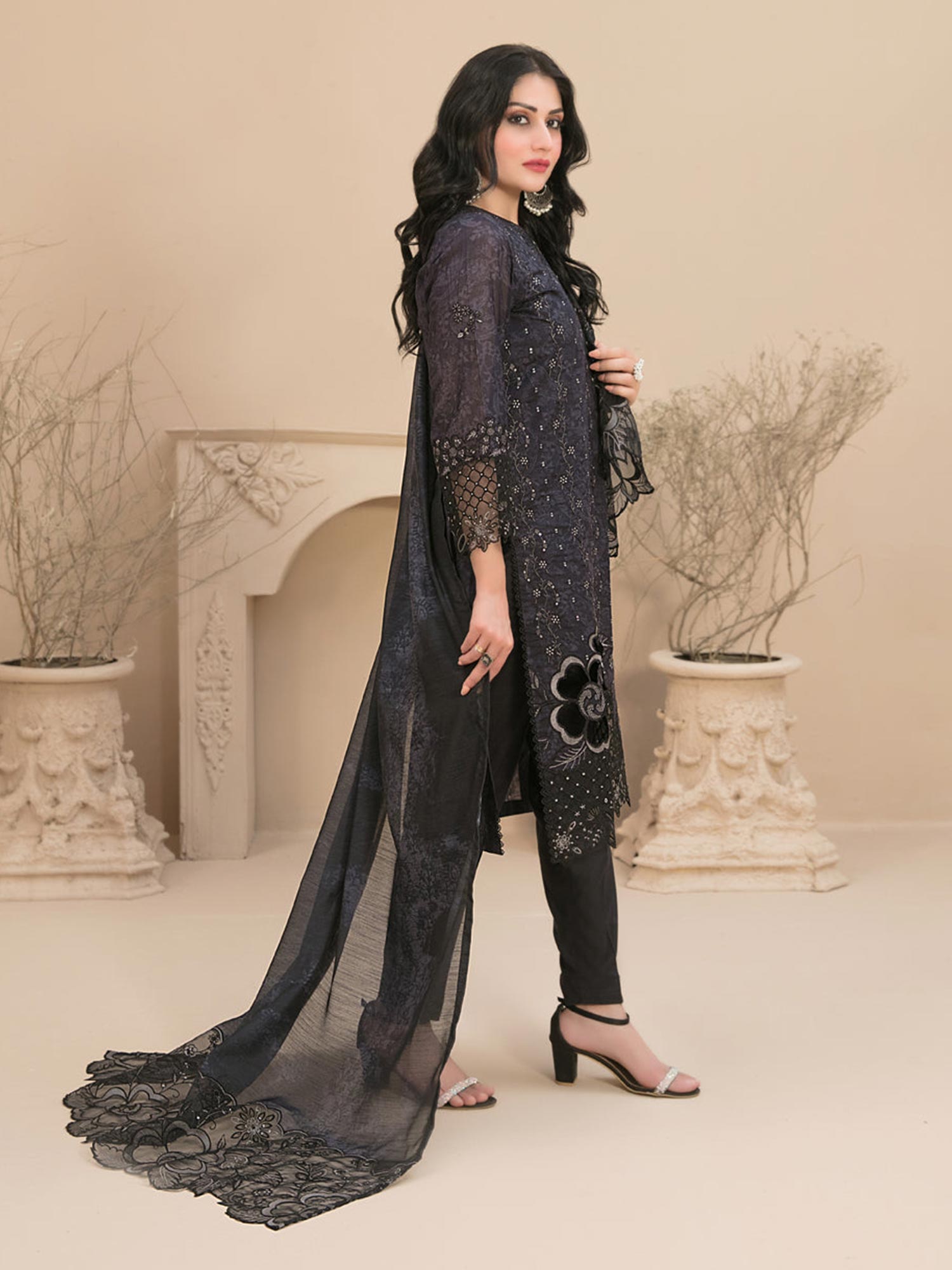Tawakkal "Sarai" Embroidered Lawn Suit (D3189) - Black