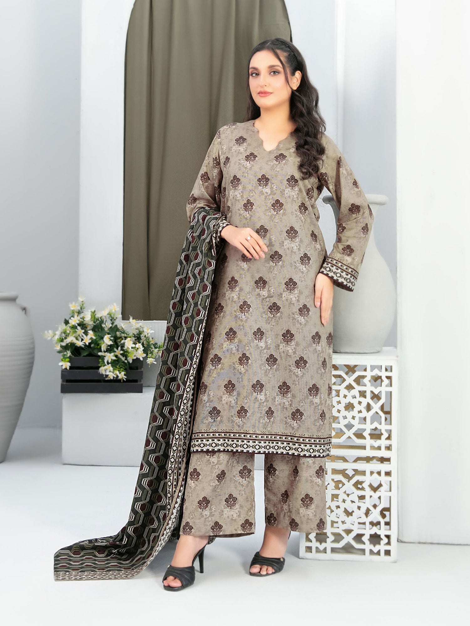 Tawakkal "Nazma" Khaddar 3-Piece Suit (D5082) - Olive-Brown