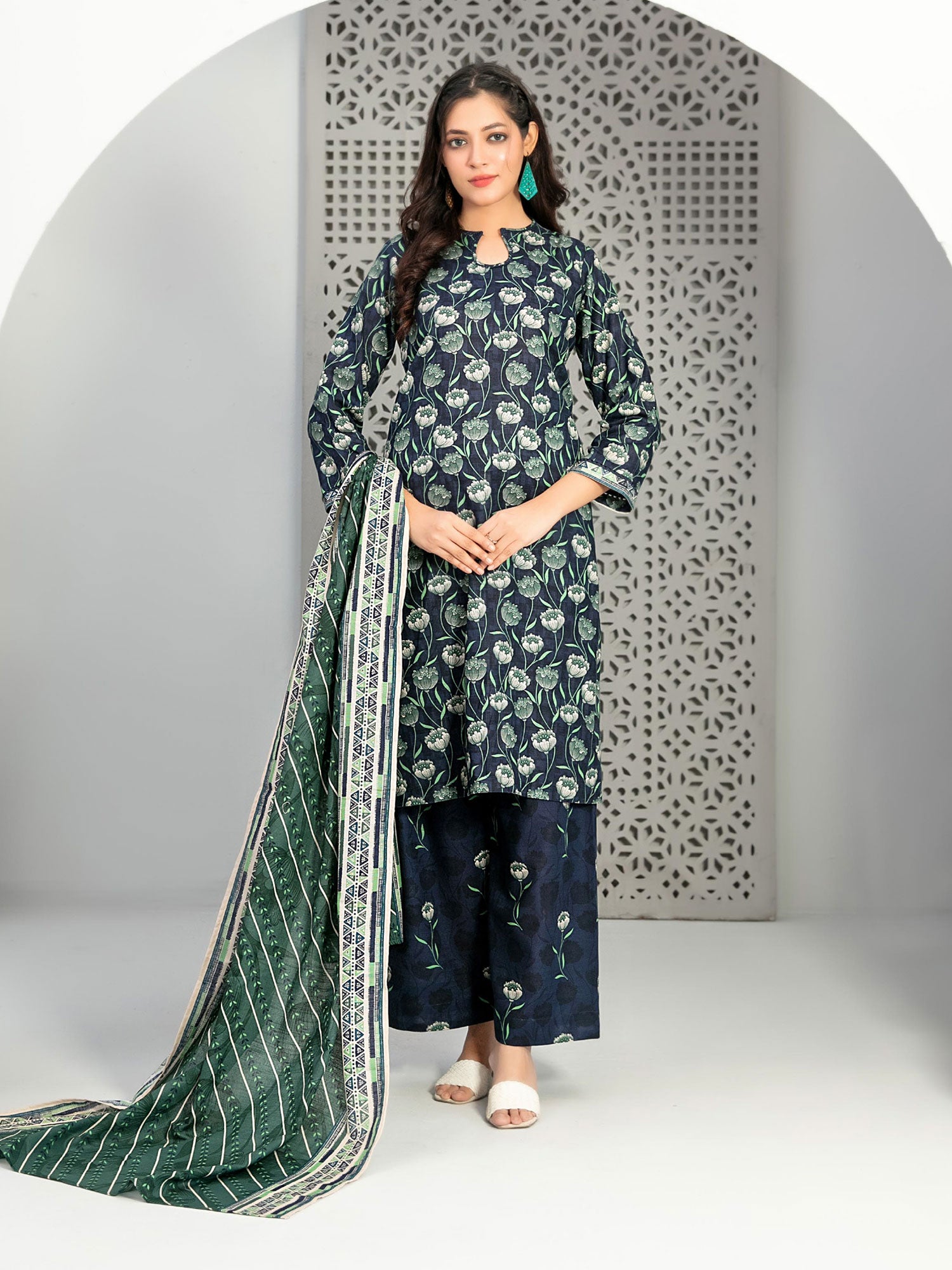 Tawakkal "Nazma" Khaddar 3-Piece Suit (D5086) - Green