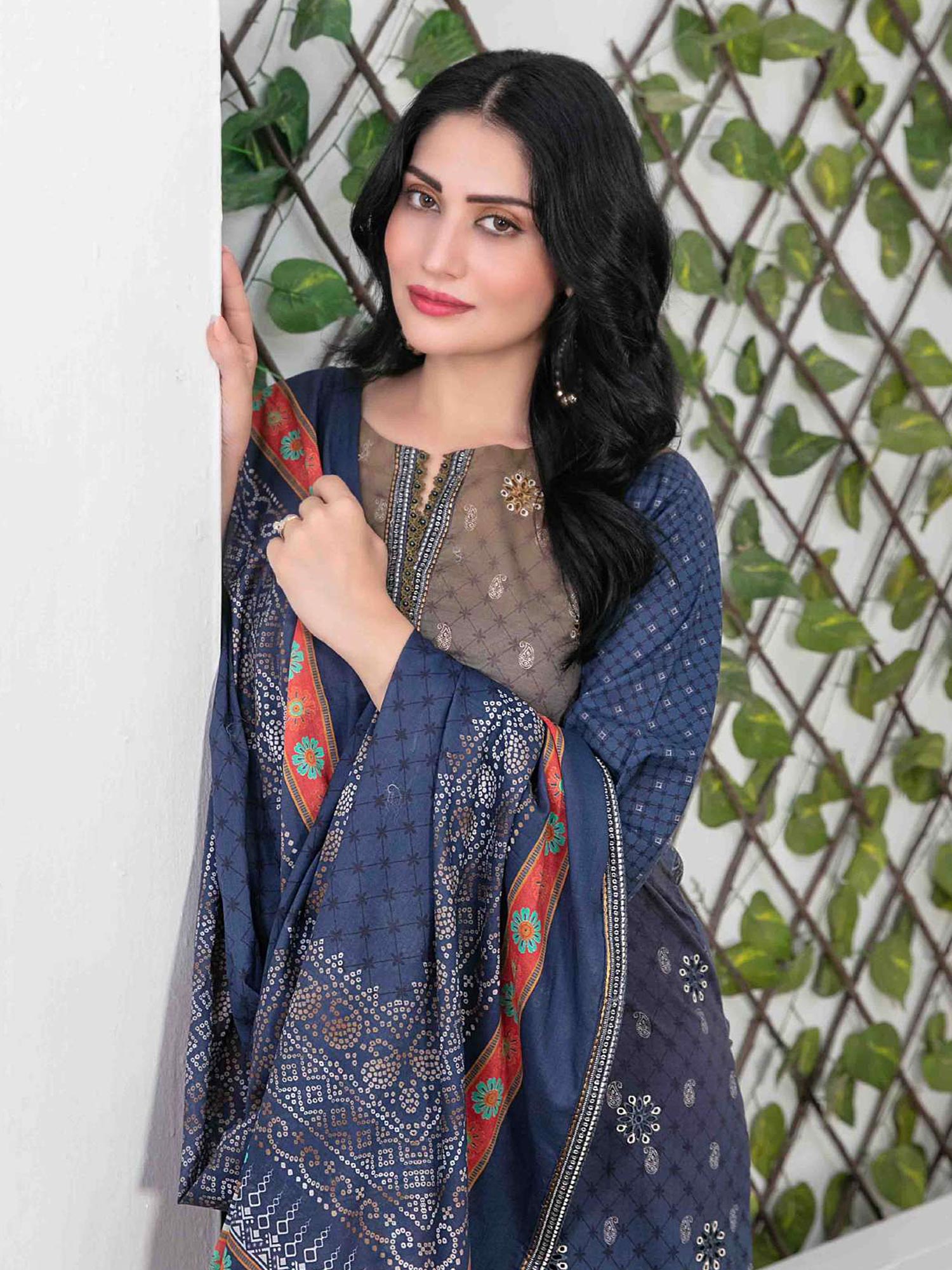 Tawakkal "Pazia" Embroidered Lawn Suit (D2837) - Navy