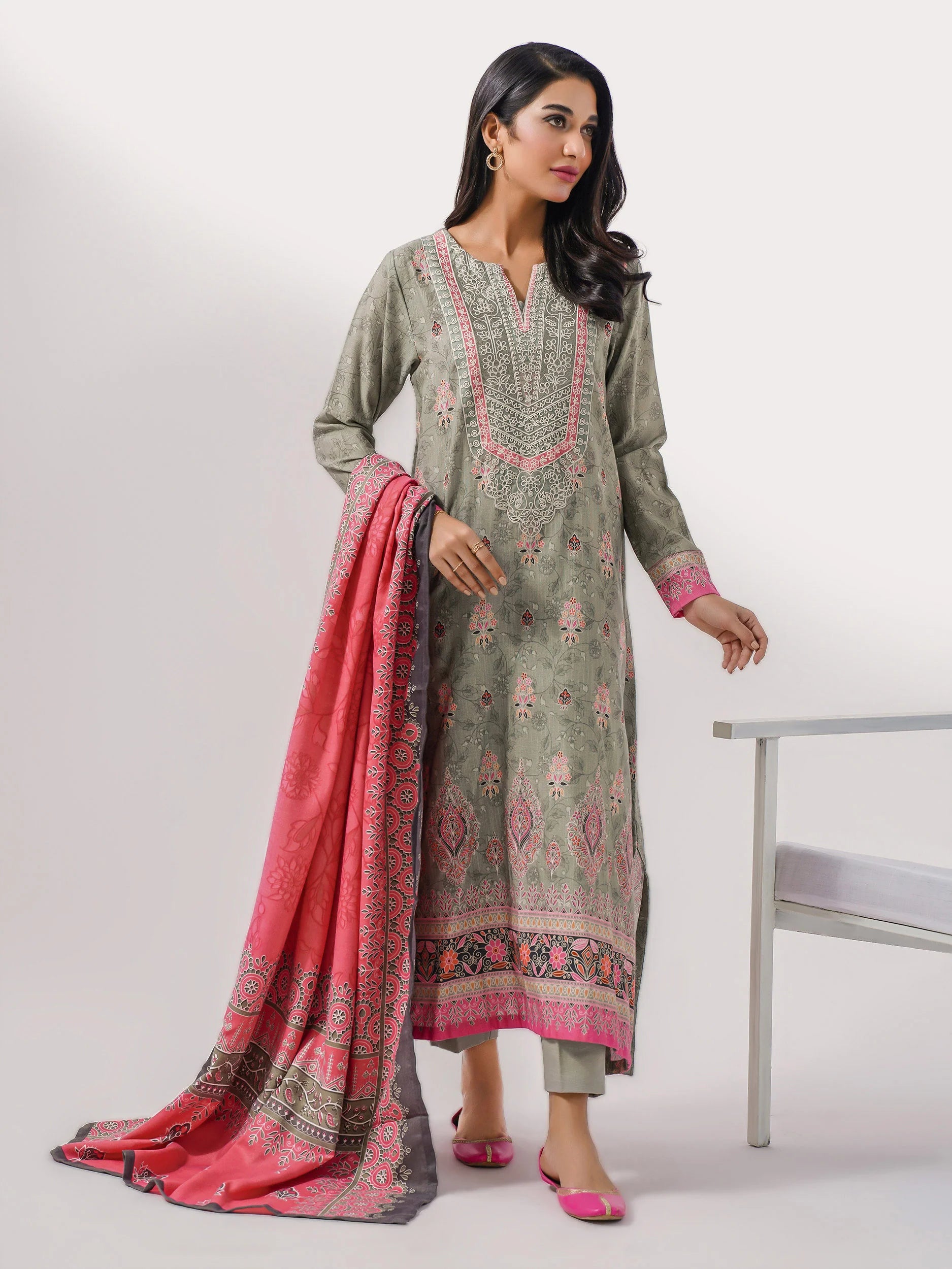 Limelight Grey Embroidered Khaddar 3-Piece Suit (P6467SU)