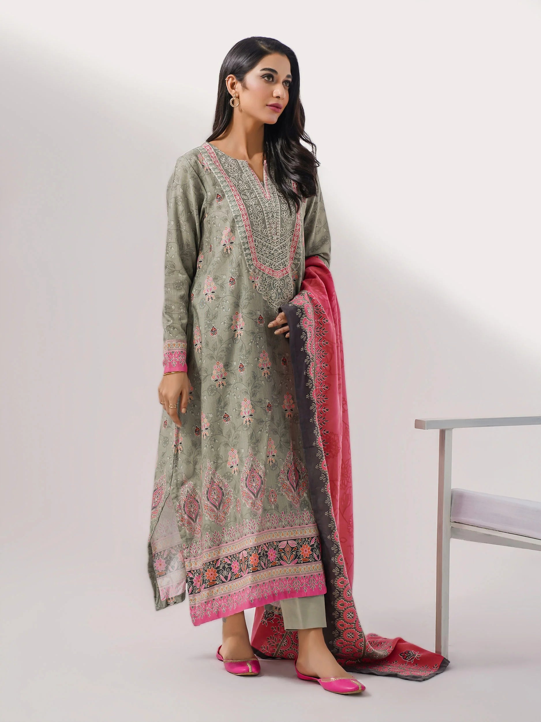 Limelight Grey Embroidered Khaddar 3-Piece Suit (P6467SU)