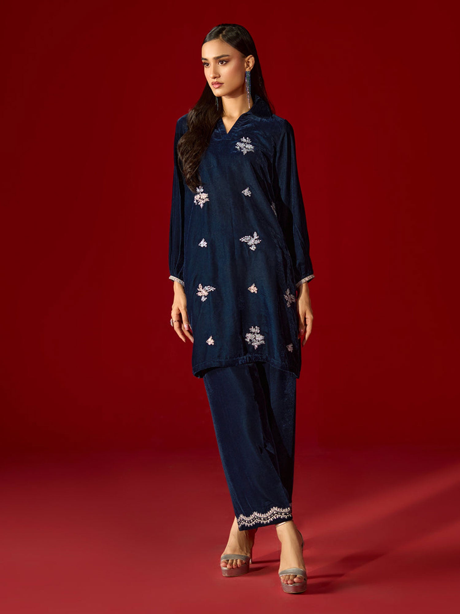 Ally's Velvet Embroidered 2-Piece Suit (EA36) - Navy Blue