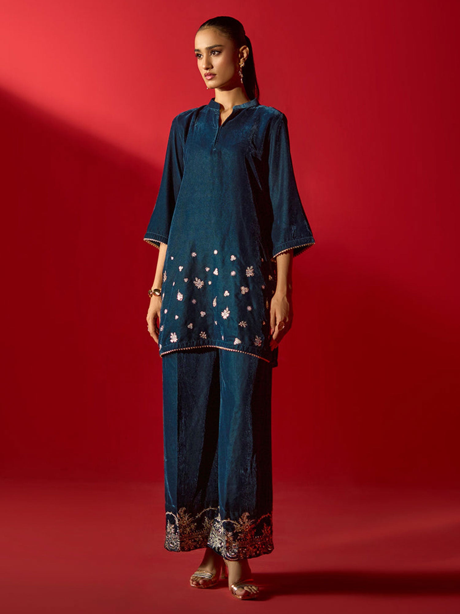 Ally's Velvet Embroidered 2-Piece Suit (EA39) - Zinc