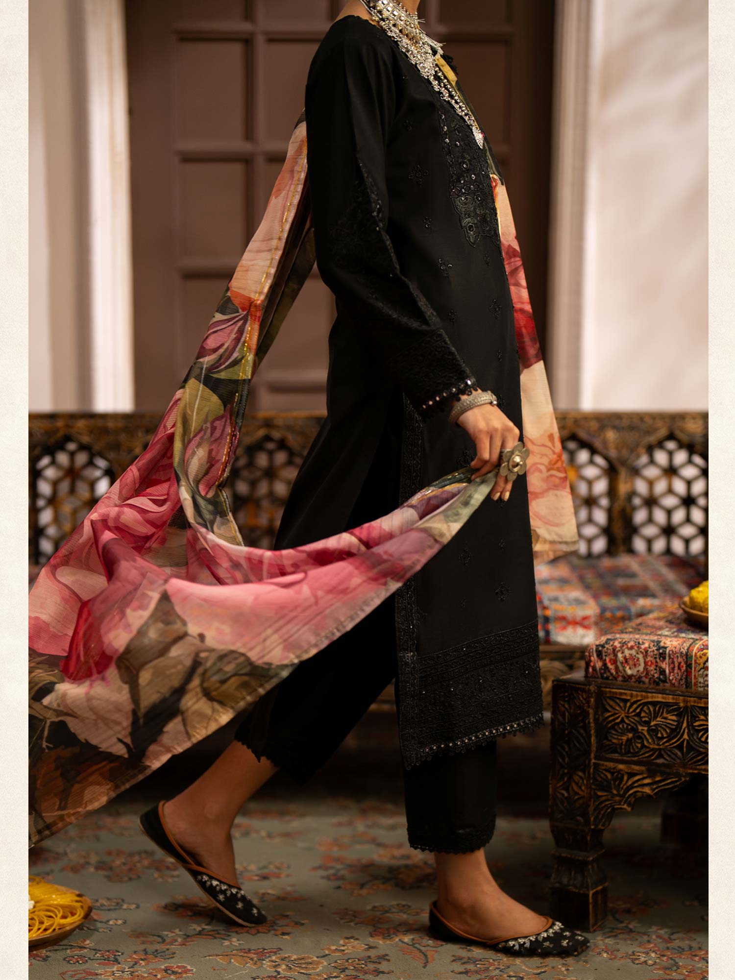 Casual Lite Embroidered Cotton Lawn 3-Piece Suit - Sabrina