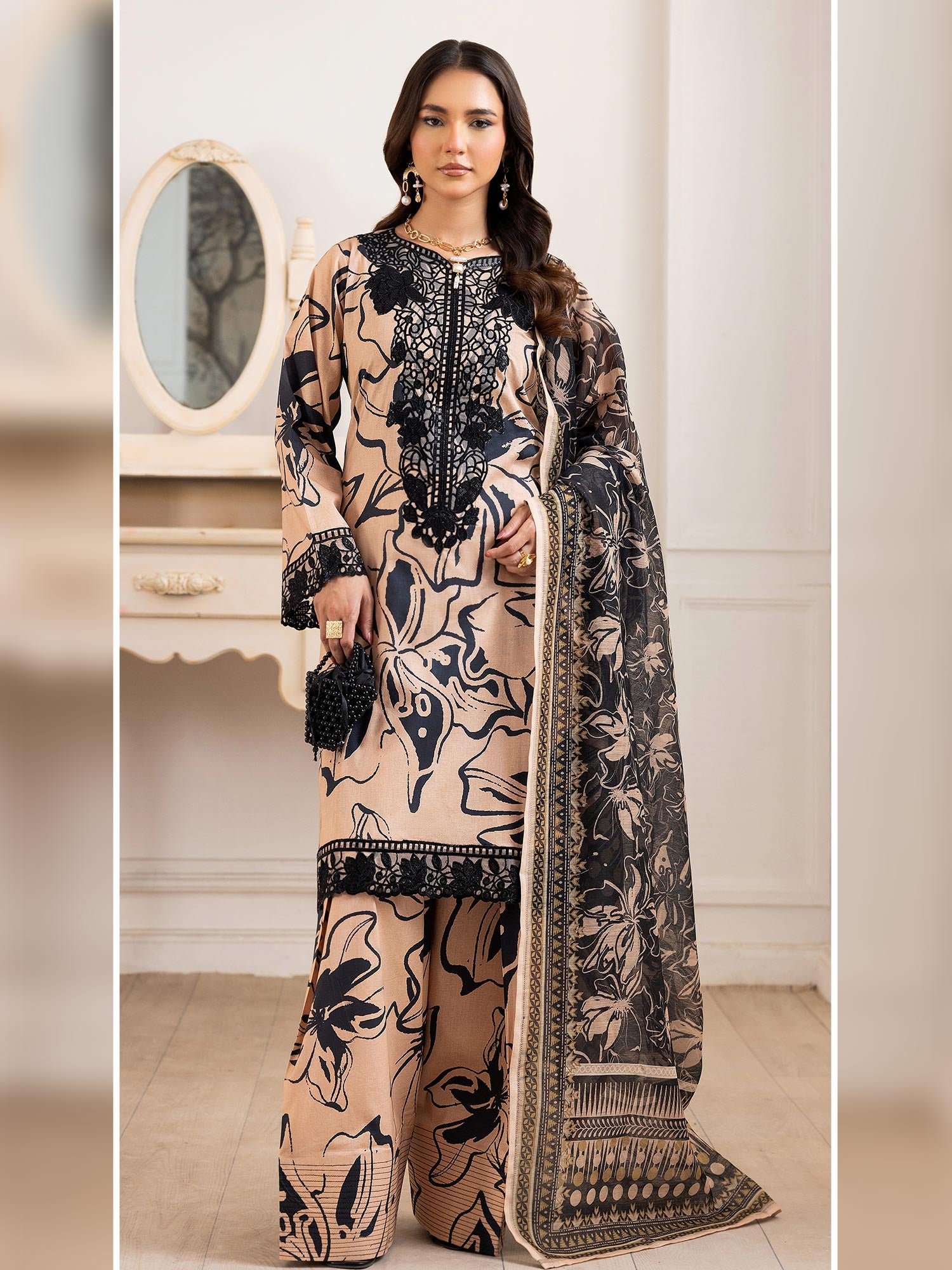 Raniya.H "Khushboo-e-Bahaar" Farshi Lawn Edit - Noir Flora
