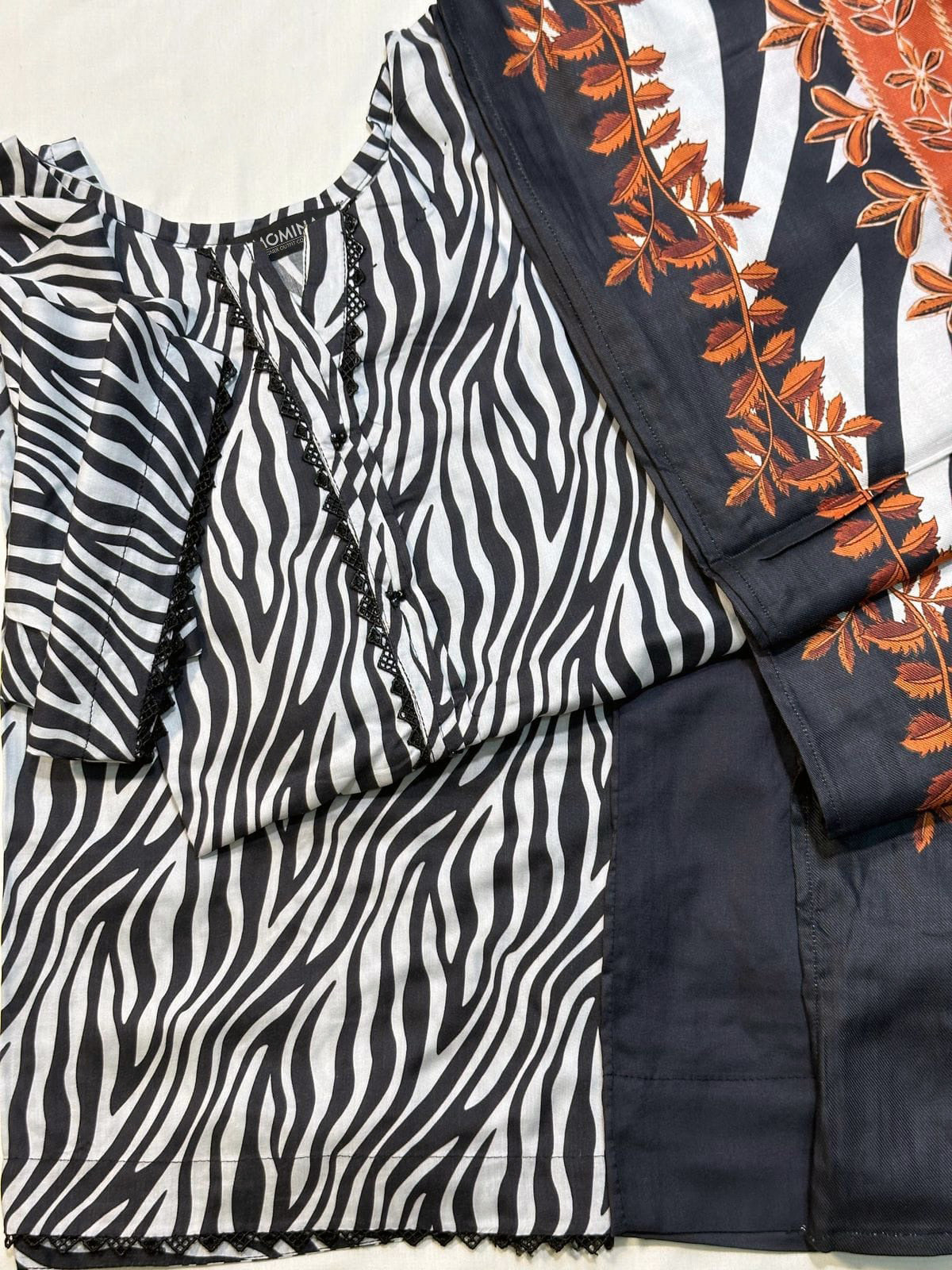 Black & White Casual Winter Linen 3-Piece Suit