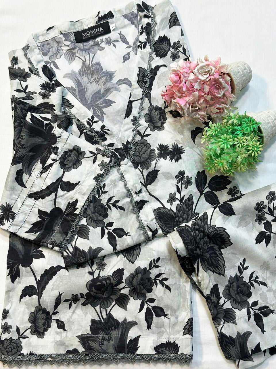 Off-White & Black Casual Printed Lawn 2-Piece Suit