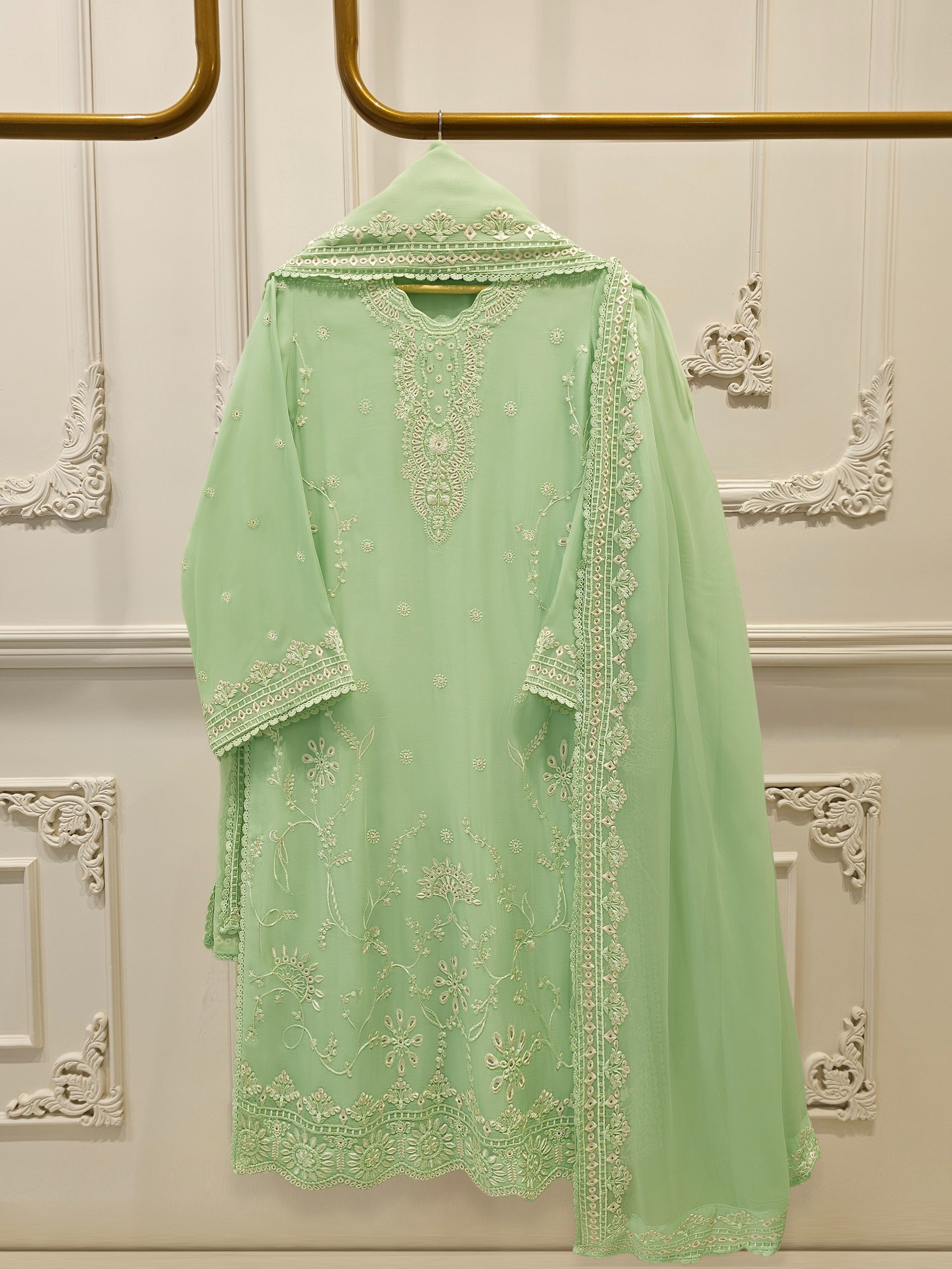 Agha Noor Green Pure Embroidered Chiffon 3-Piece Suit