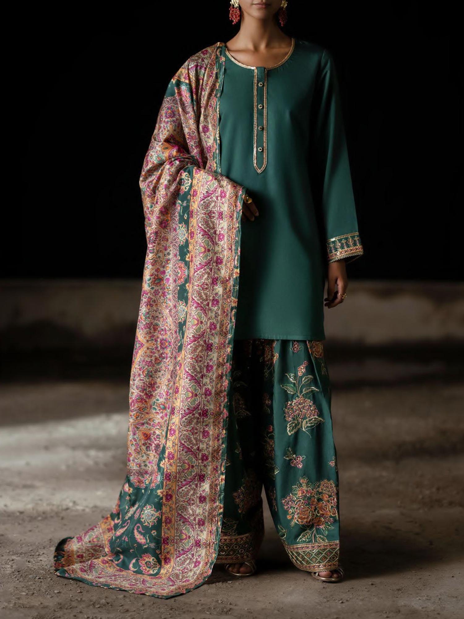 Casual Lite "Sham Vol II" Embroidered Silk-Viscose Suit - Jewel Meadow