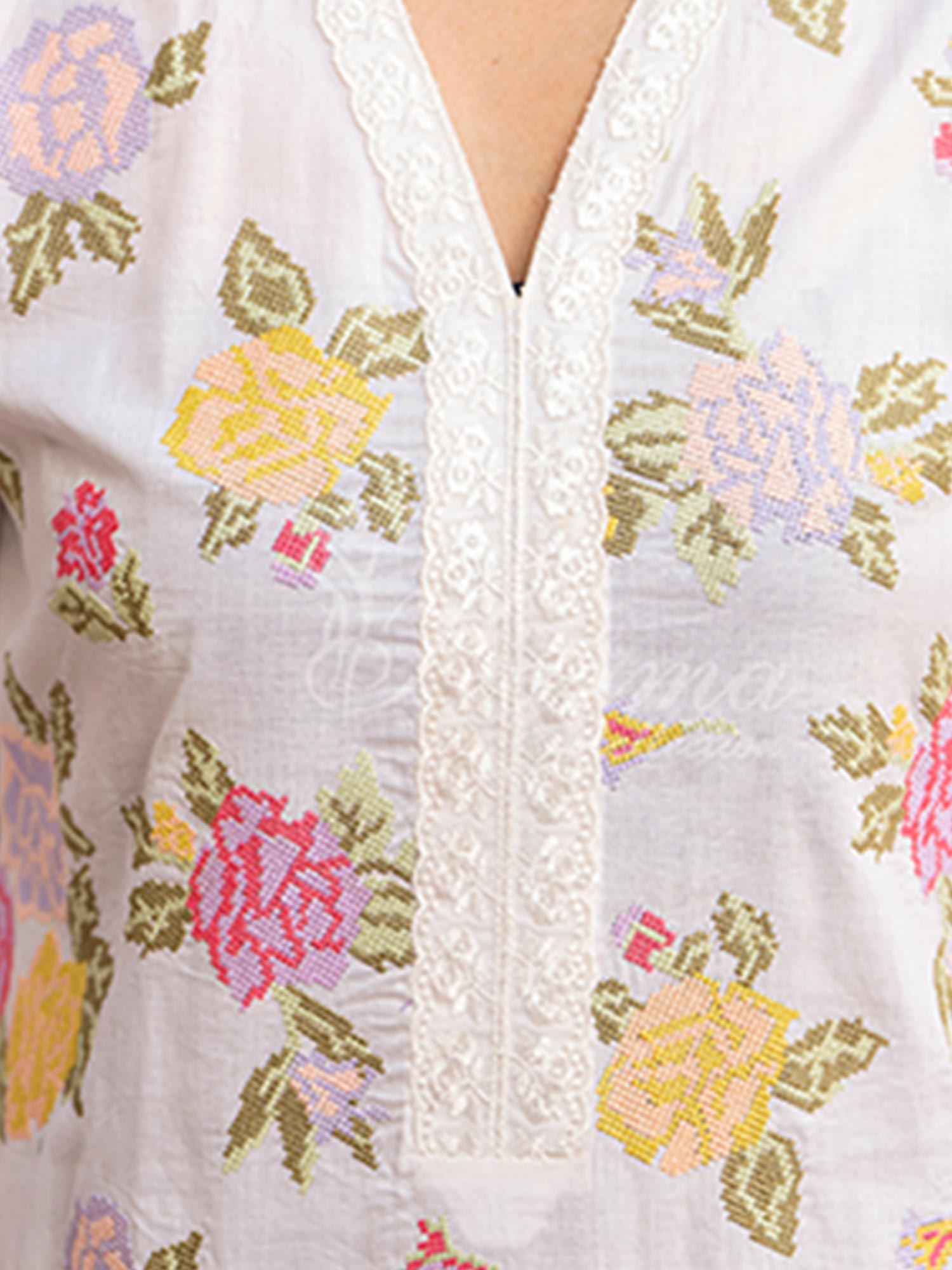 Karma Collection "Kayseria" White Embroidered Suit (KC1413)