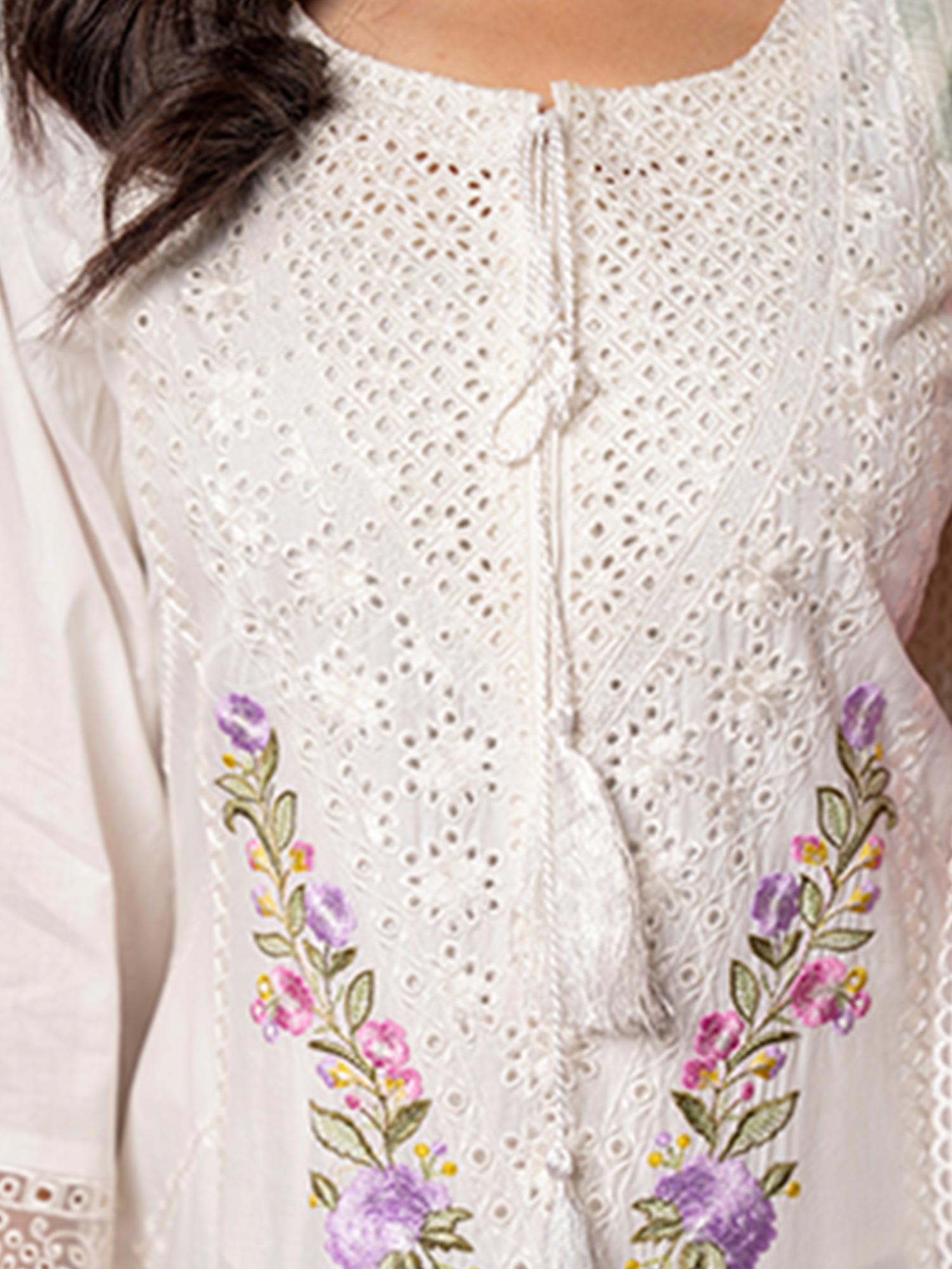 Karma Collection "Kayseria" White Embroidered Suit (KC1419)