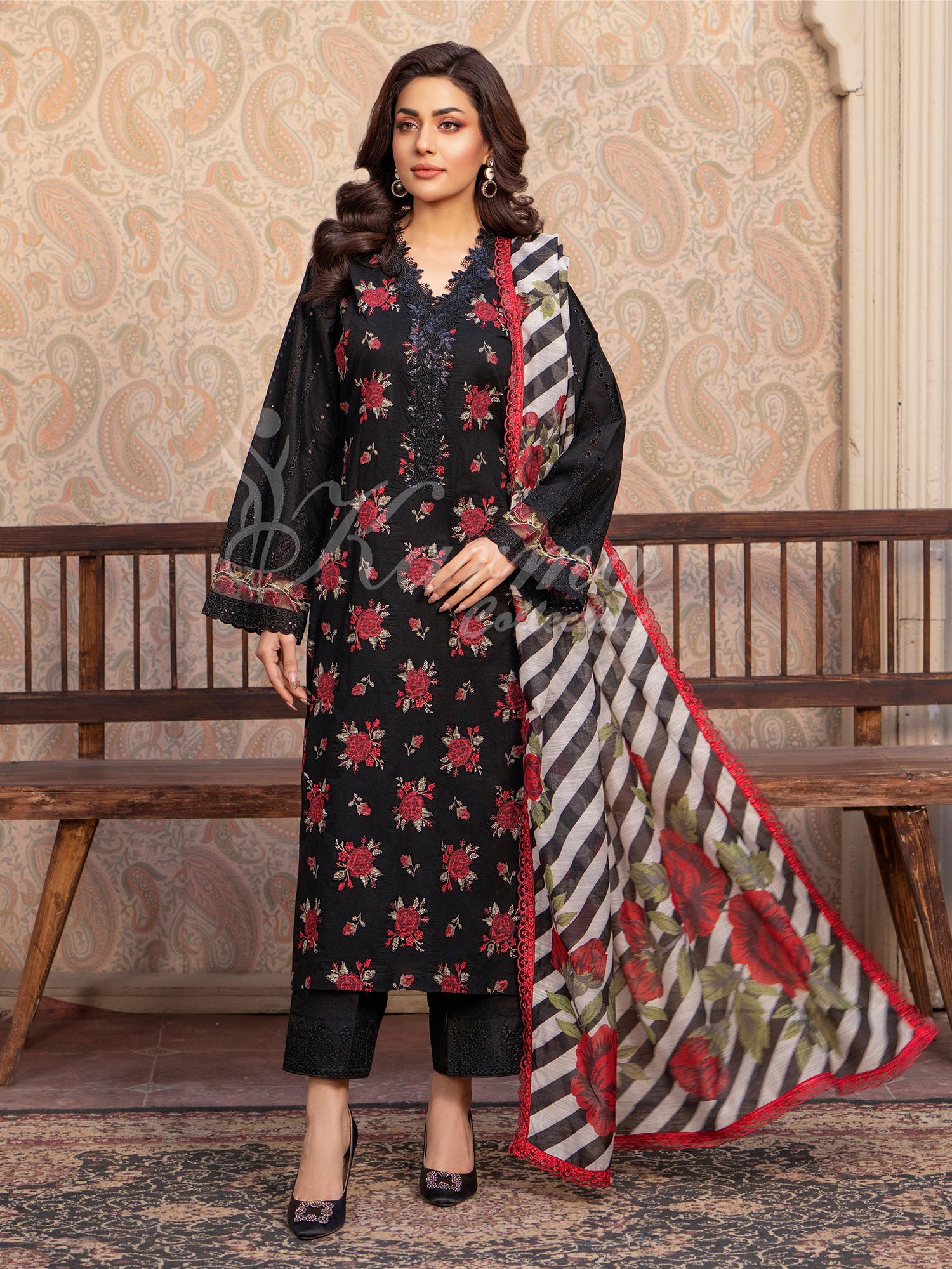 Karma Collection "Kayseria" Black Embroidered Suit (KC1420)