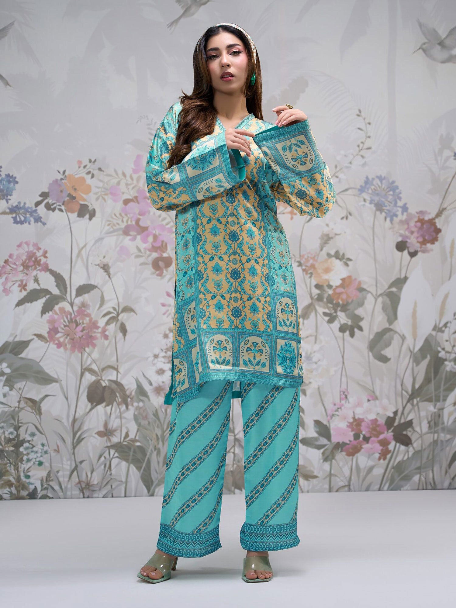 Regalia Luxe Silk 2-Piece Suit - Aqua & Beige