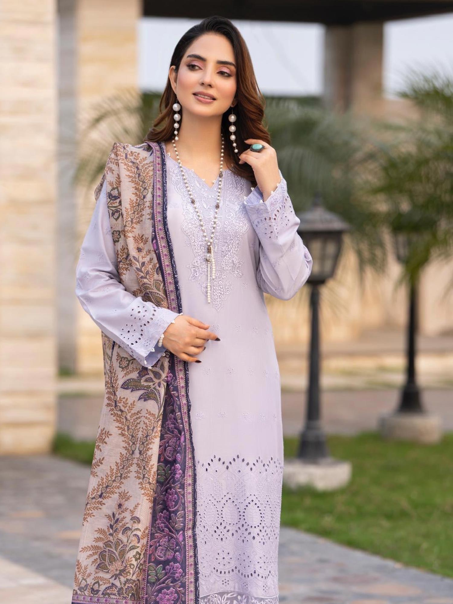 Raniya.H "Azal" Chikankari Viscose Suit - Laila