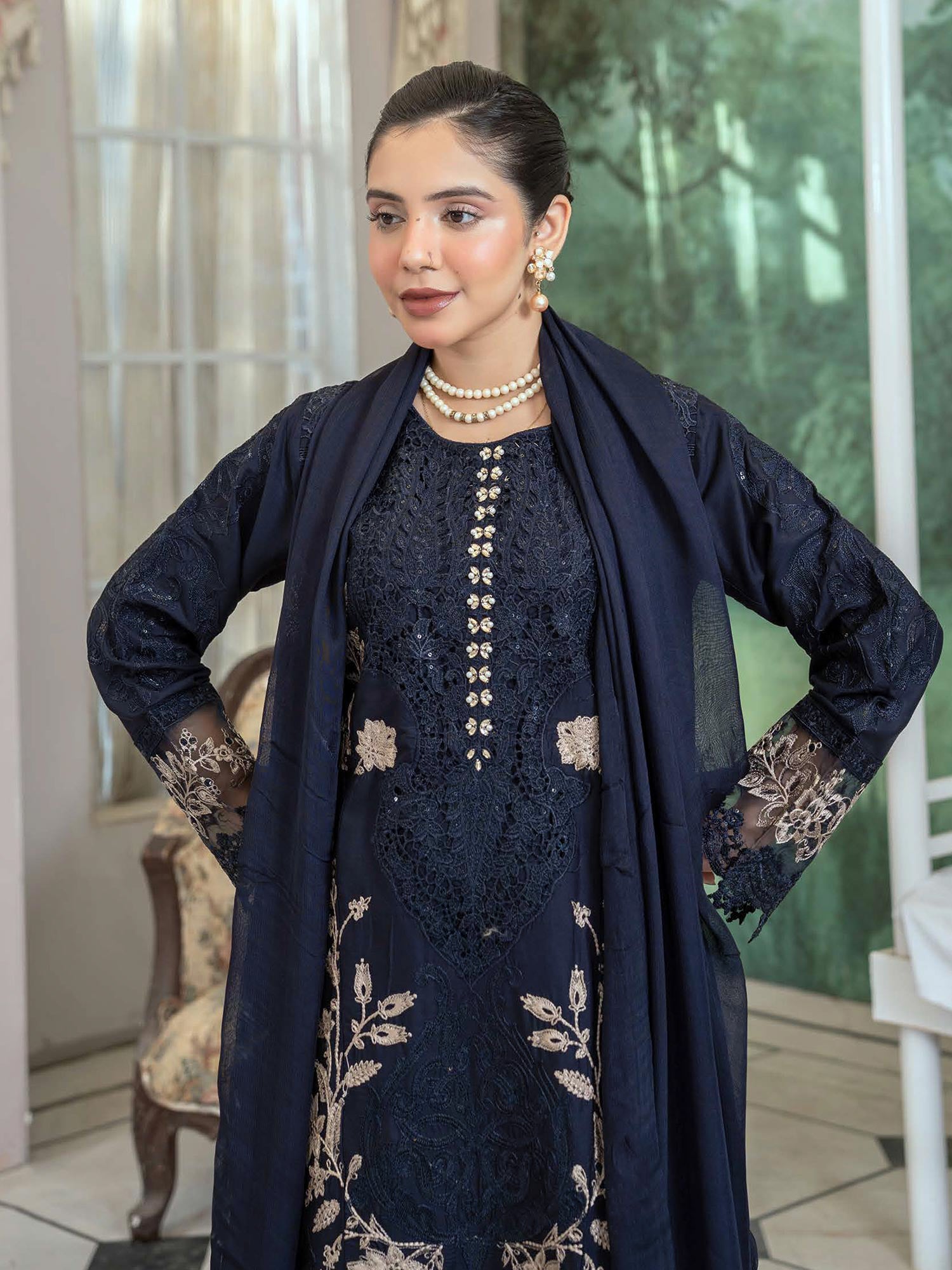 Lux Embroidered Linen 3pc Suit - Dark Navy