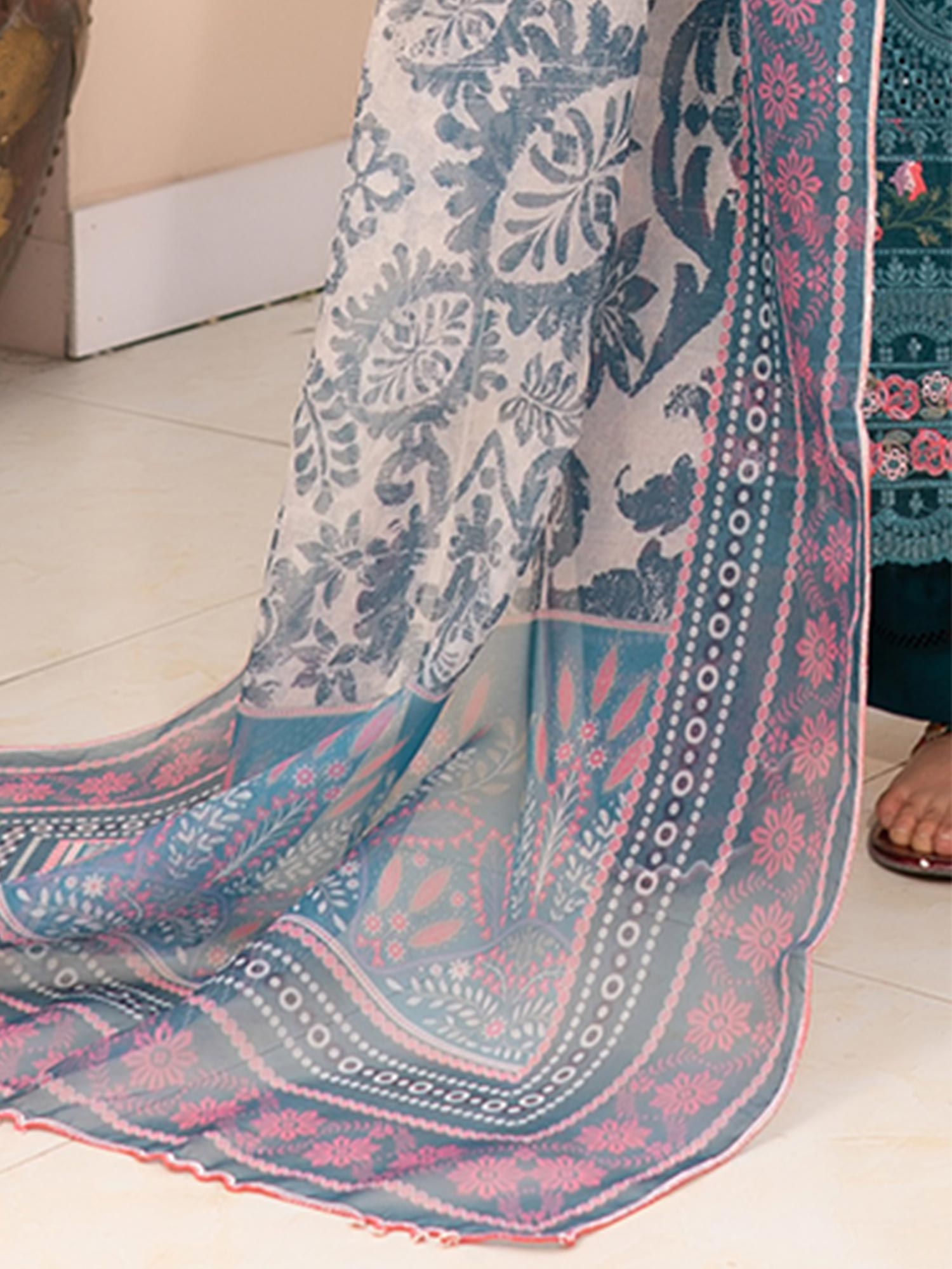 Munira Embroidered Lawn Suit (MSL-02) - Teal
