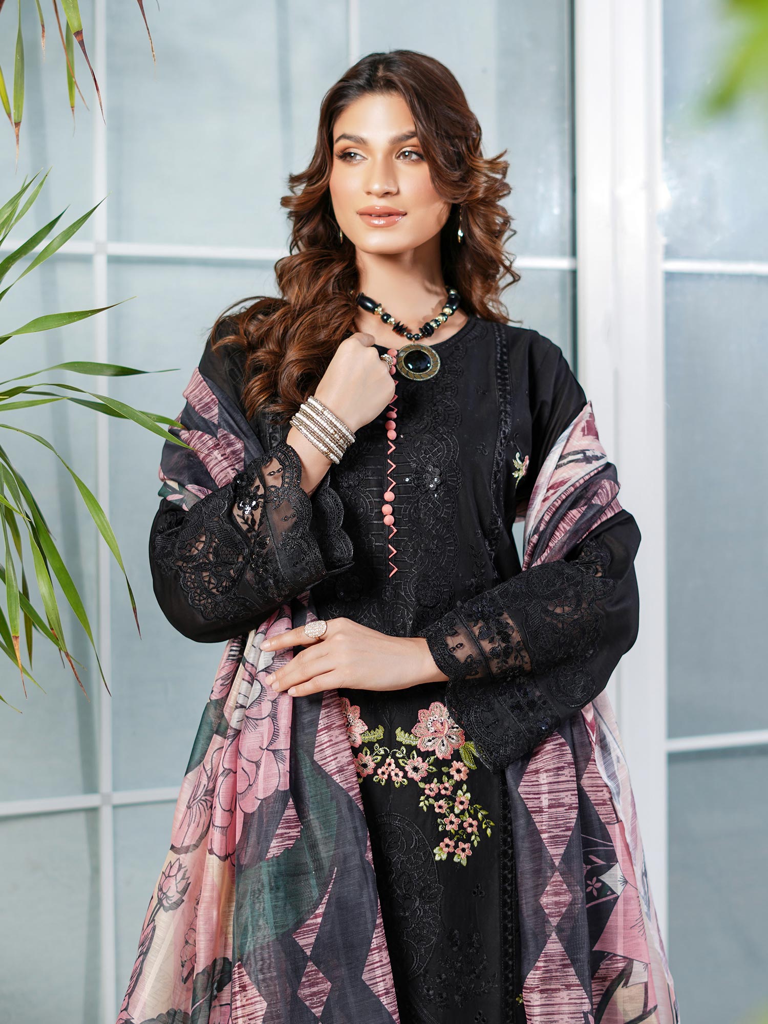 Munira Embroidered Lux Cotton Suit (MSL-05) - Black