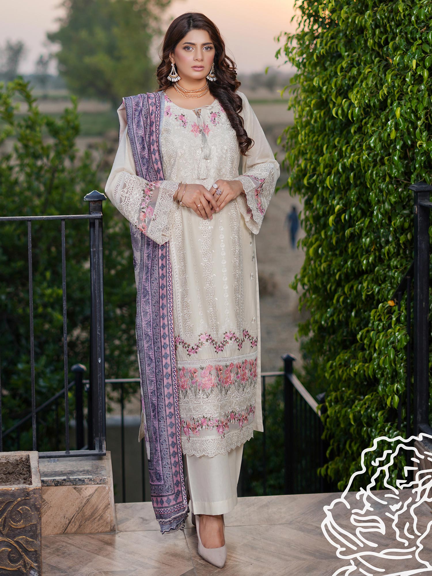 Munira Embroidered Lux Cotton Suit (MSL-06) - Off-White
