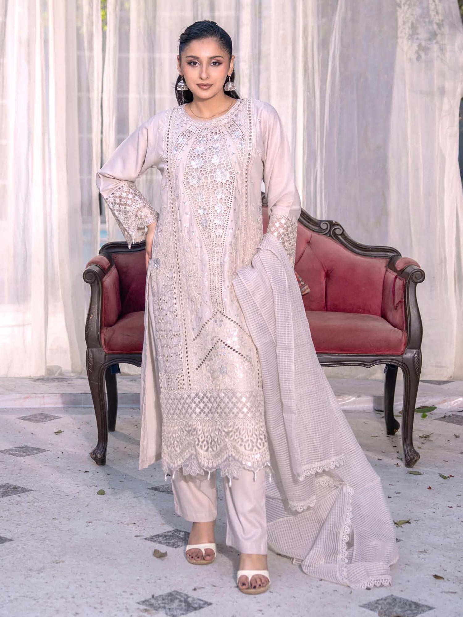 Linen Embroidered Chikankari 3pc Suit - Beige