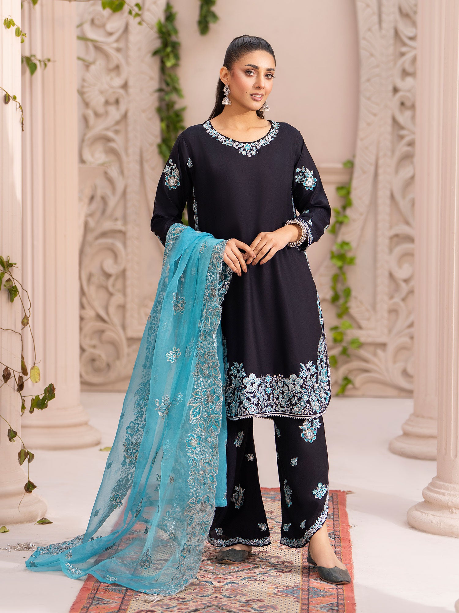 Raniya.H "Mehfil-e-Eid" Premium Viscose Suit - Black & Cyan