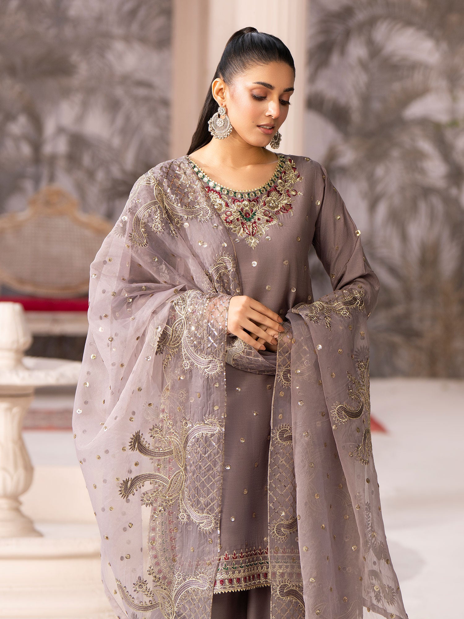 Raniya.H "Mehfil-e-Eid" Premium Viscose Suit - Mauve