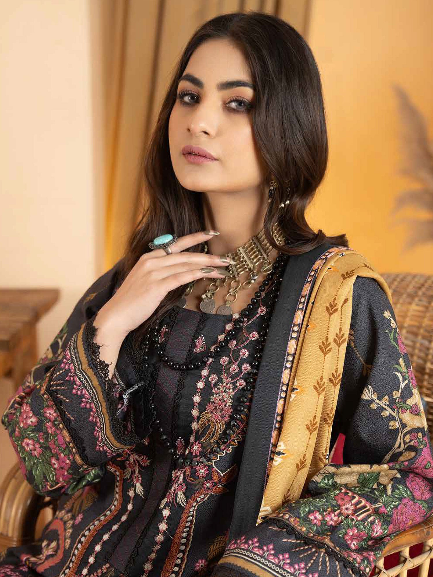 Munira Black Dhanak Suit with Pashmina Shawl (MSL-05)