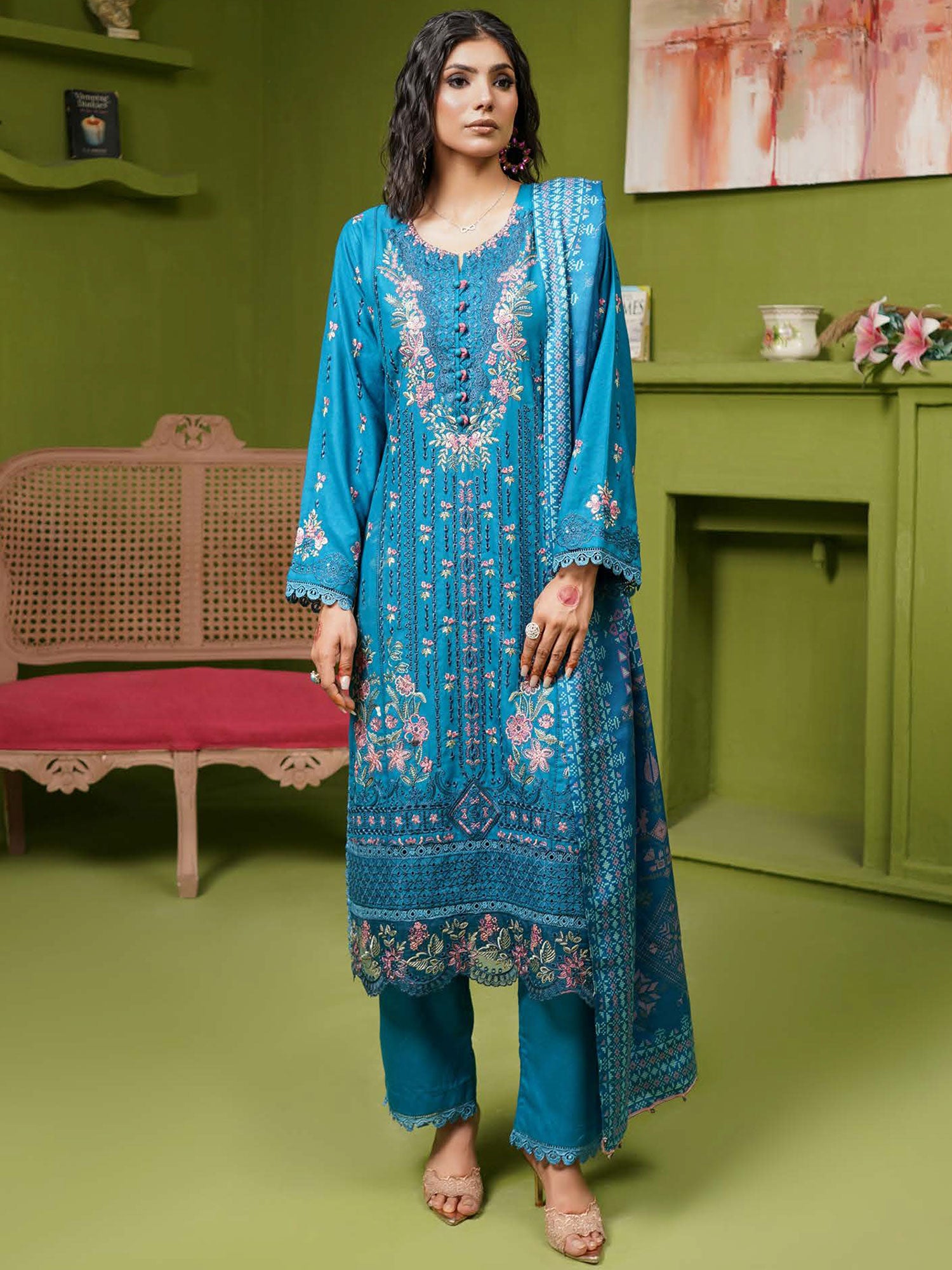 Munira Embroidered Winter Dhanak Suit (MSL-01) - Zinc Blue