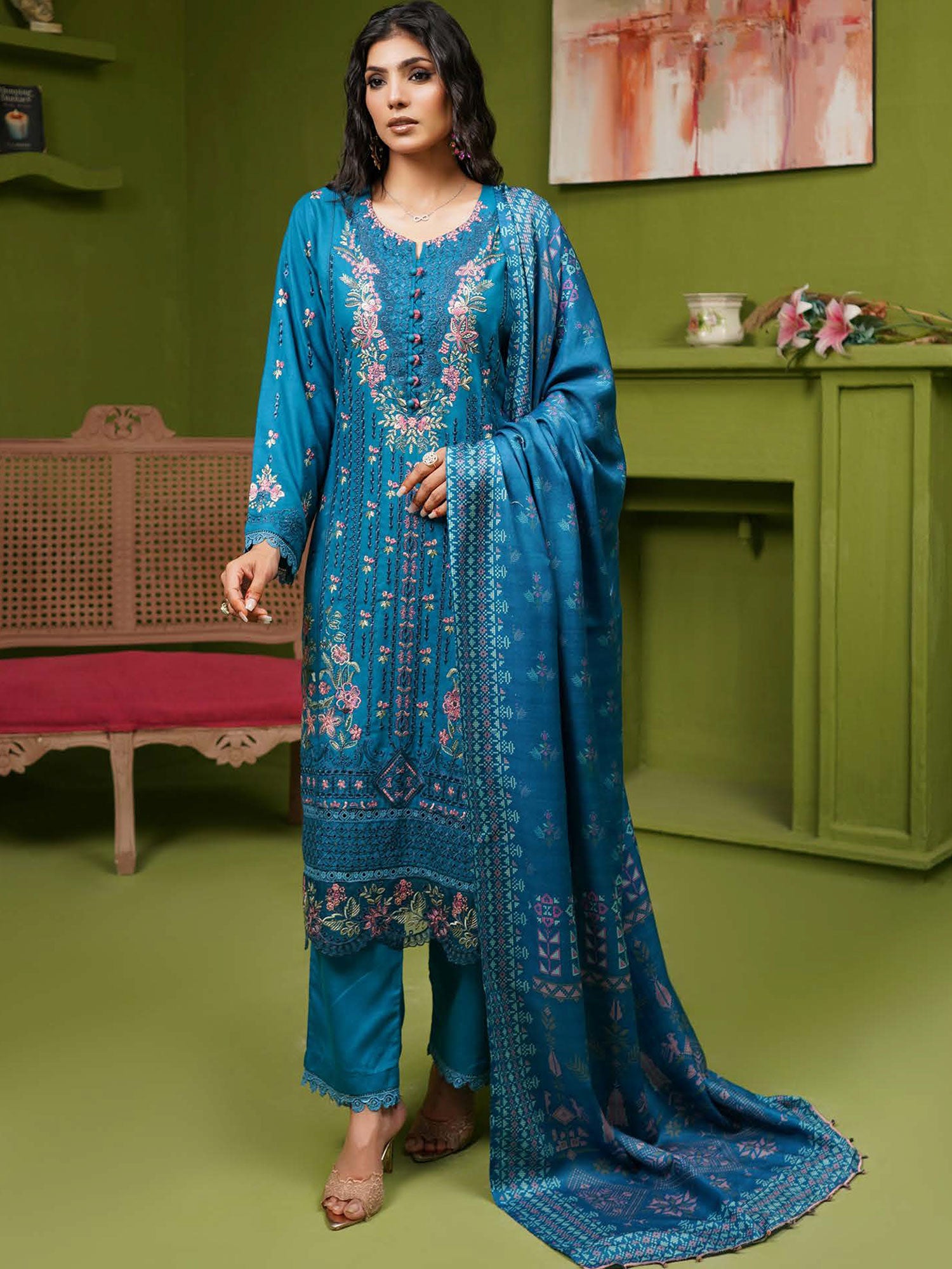 Munira Embroidered Winter Dhanak Suit (MSL-01) - Zinc Blue