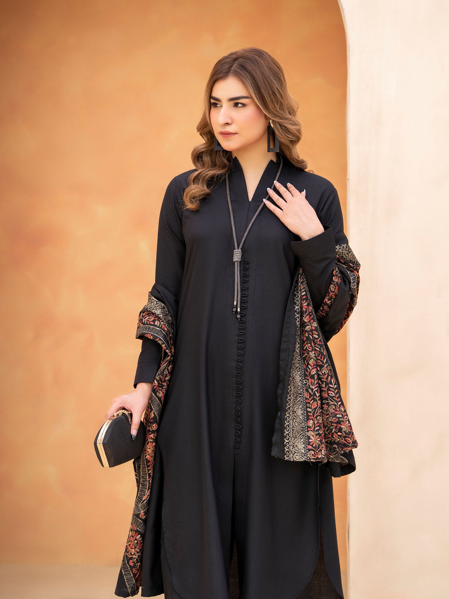 Raniya.H "Noor Bano Vol.6" Winter Dhanak Suit with Shawl - Black