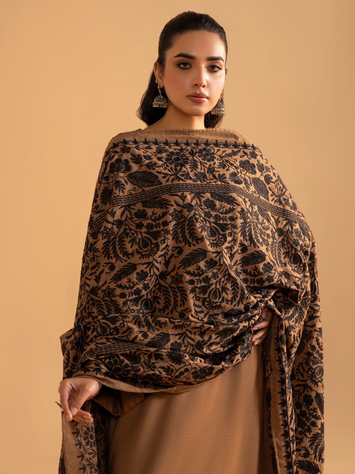 Raniya.H "Noor Bano Vol.7" Winter Dhanak Suit with Shawl - Noir Tan
