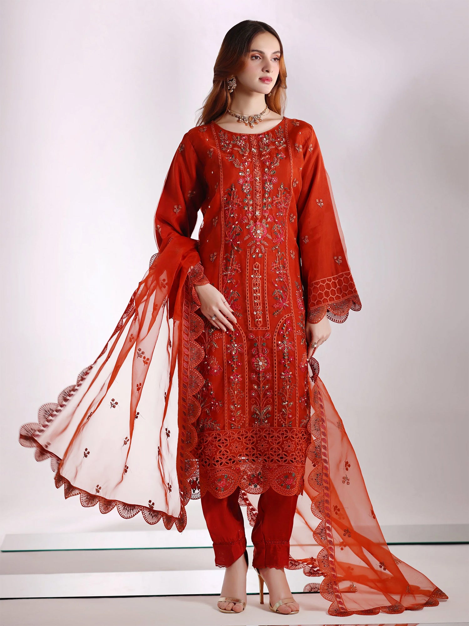 Wardah Uzair "Mahnur" Luxury Organza Suit - Noor-e-Ruby
