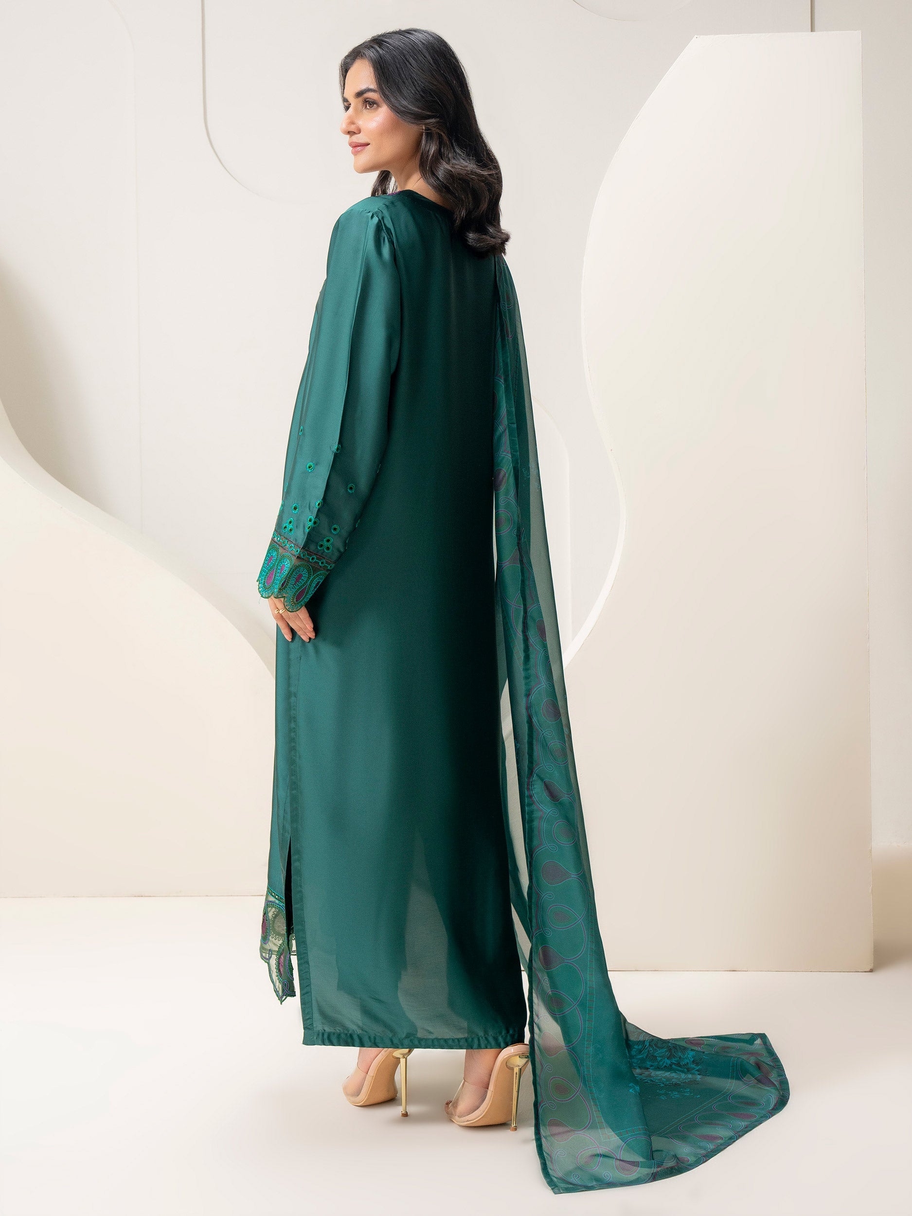 Limelight Green Silk Embroidered 3-Piece Suit (P9932SU)
