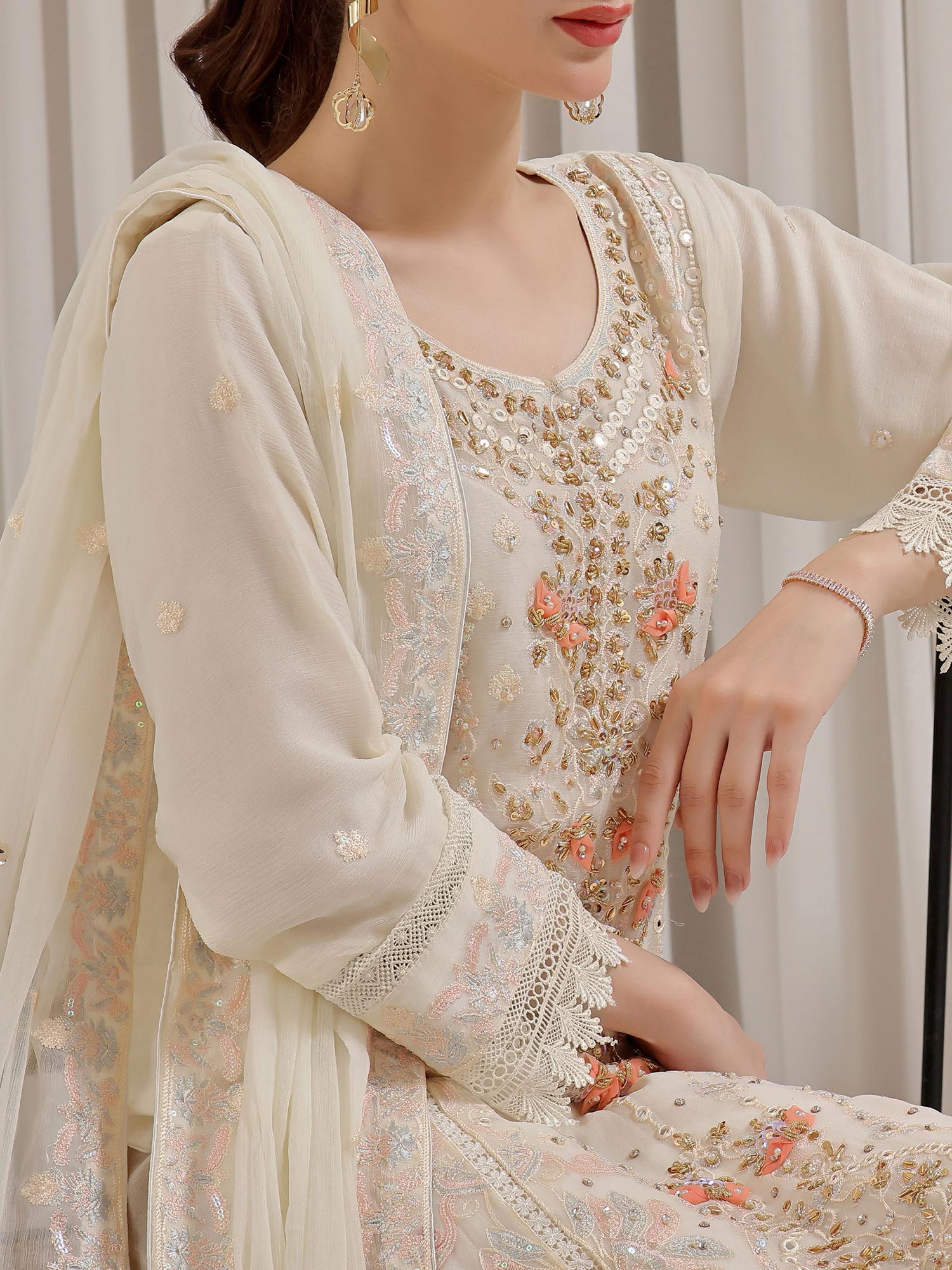 Wardah Uzair "Baag-e-Bahar" Luxury Embroidered Chiffon Suit - Roshnai
