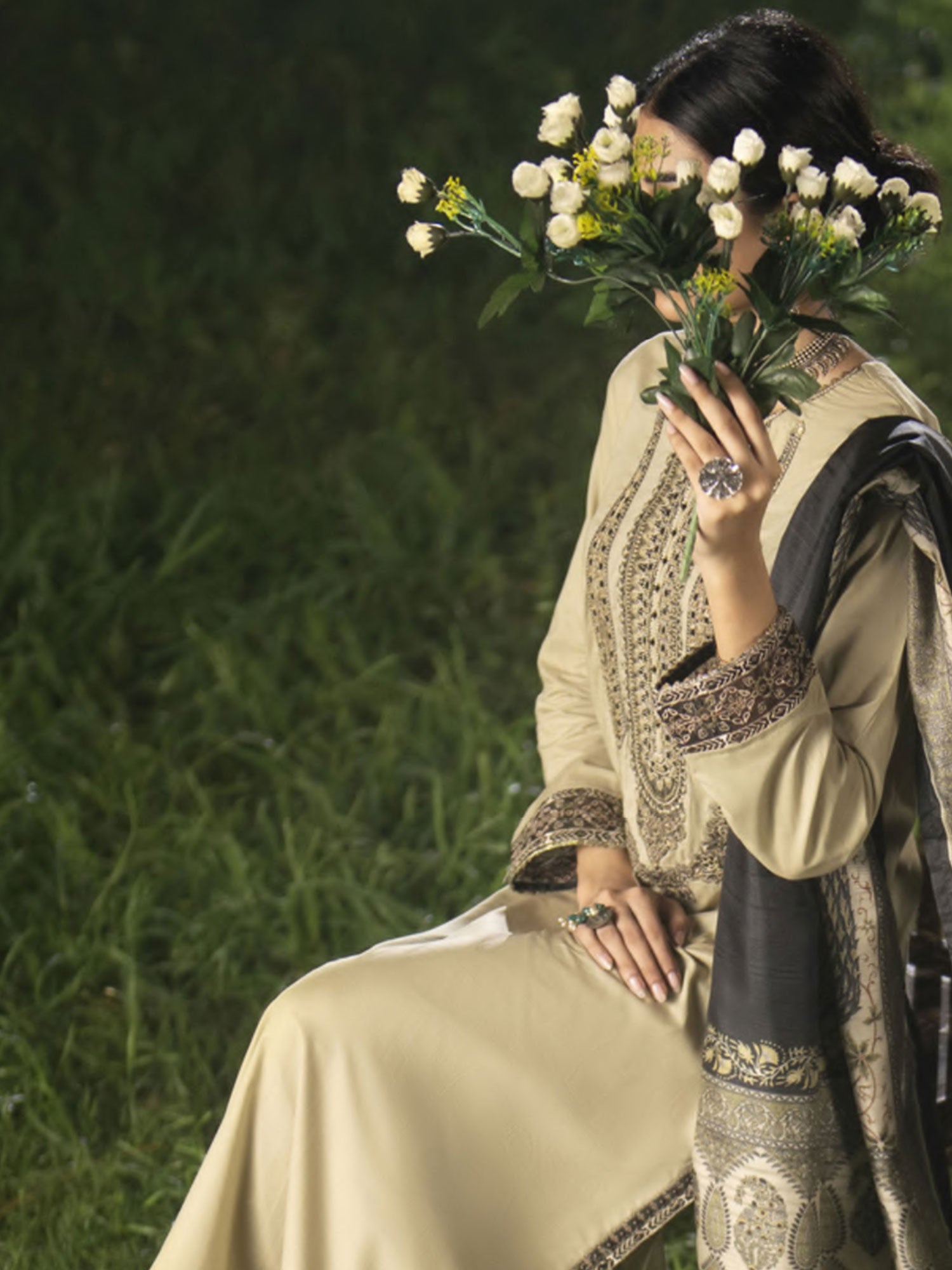 Casual Lite "Shanasai" Embroidered Winter Linen Suit - Beige-Green